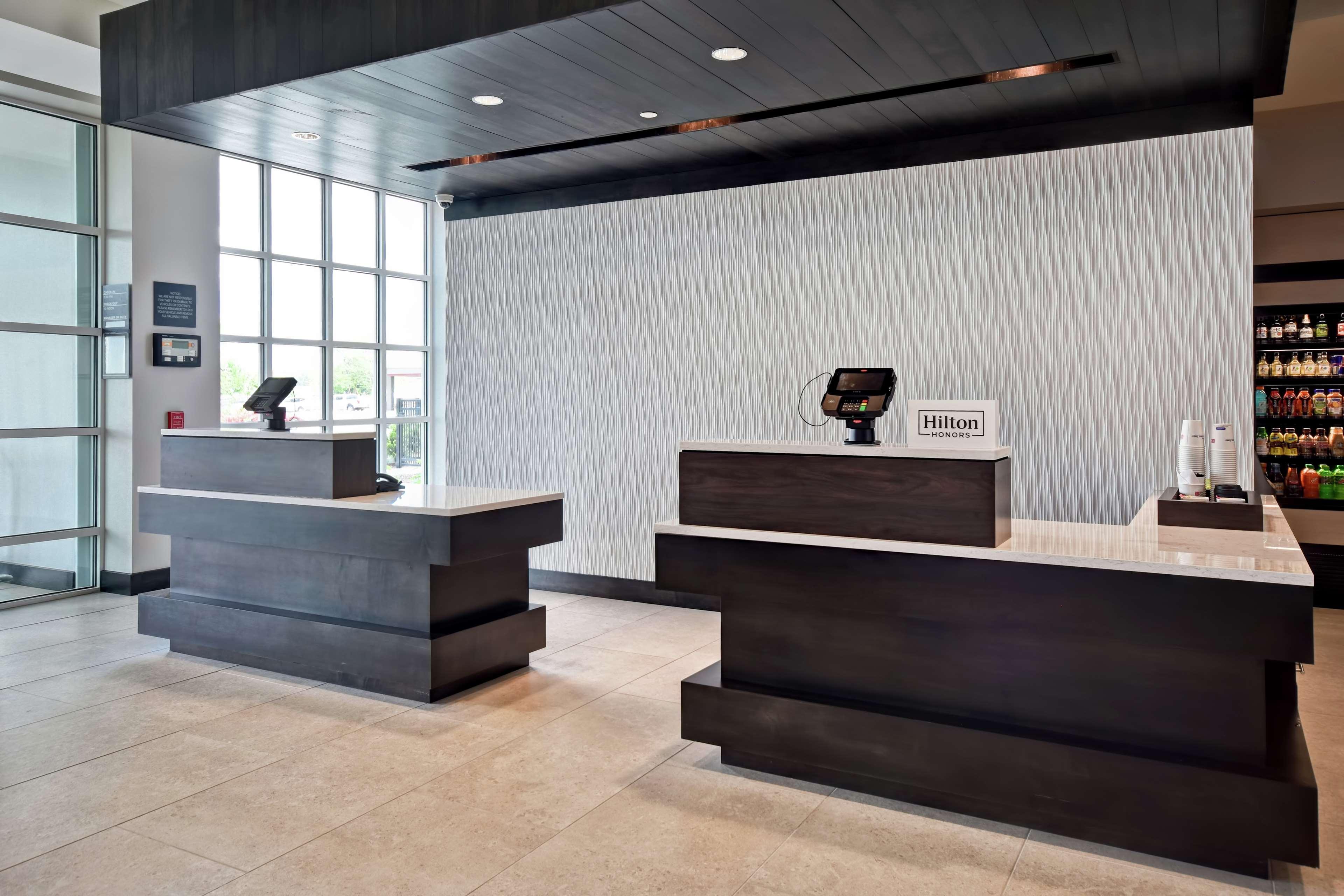 Hilton Garden Inn Lansing West Eksteriør billede
